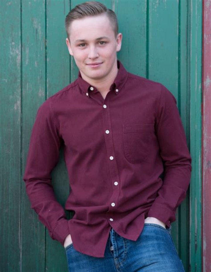 Alfie Browne-Sykes Biography, Age, Height, Wife, Net Worth, Family